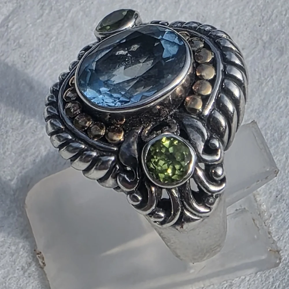 Estate Robert Manse Bali Designer Signed Genuine Blue Topaz And Peridot Ring - Picture 3 of 9